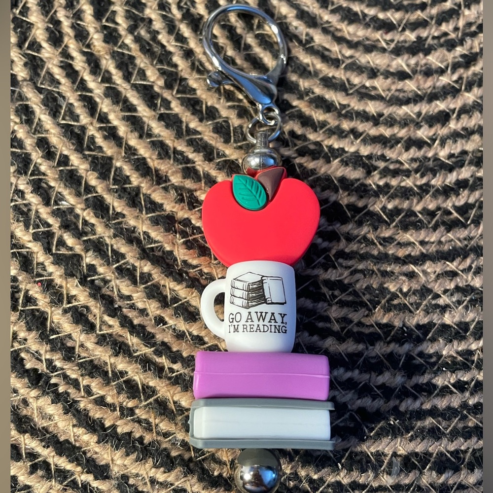 Book Worm 🐛 Keychain
